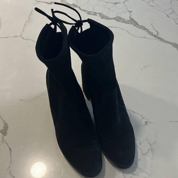 Stuart Weitzman Heeled Black Booties Size 8 - Picture 7 of 11